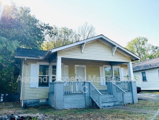 Primary Photo - 1006 Rockway Dr