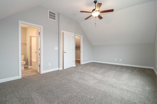 Building Photo - 1080 Harrison Way