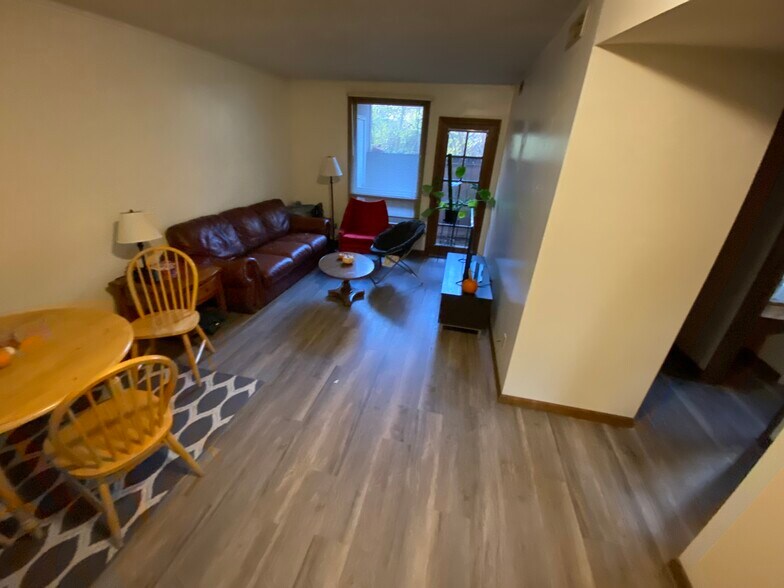 Building Photo - 1832 Claflin Rd