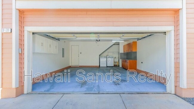 Building Photo - 91-1201 Kanela St.