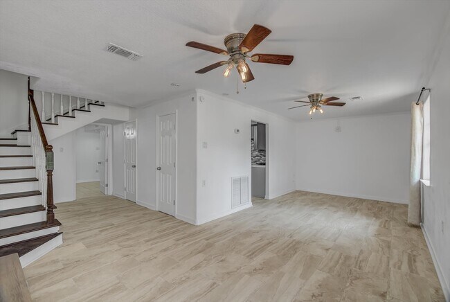 Building Photo - 2128 59th St