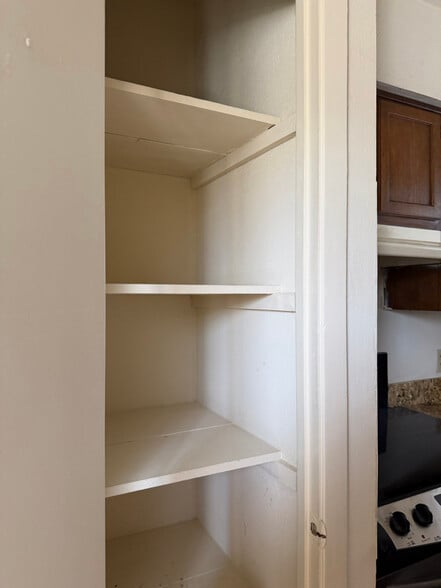 Building Photo - 14448 Bonham St