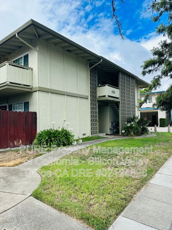 Building Photo - 4658 W Campbell Ave