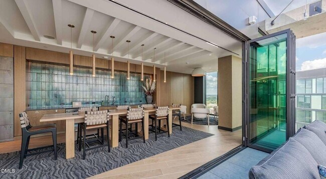 Building Photo - 1020 Hammell Dr