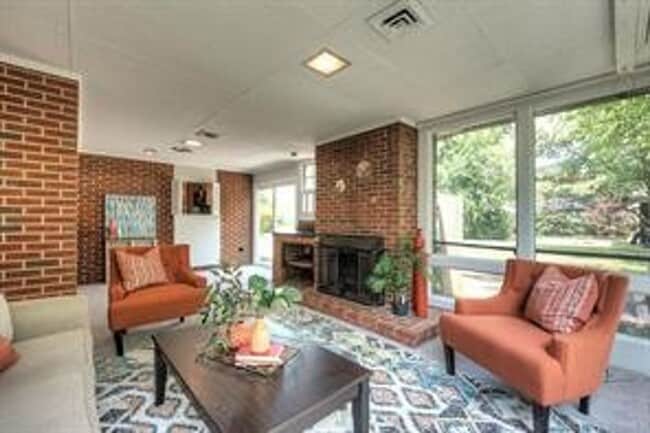 Building Photo - Spacious and Updated Home In Mechanicsville