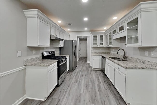 Building Photo - 3370 Glen Summit Ln