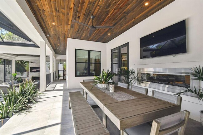 Building Photo - 473 Severn Ave