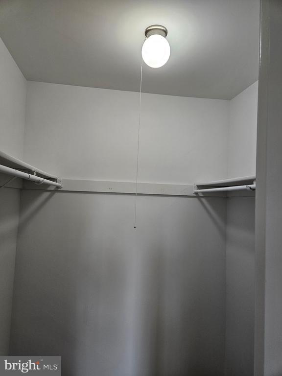 Building Photo - 6322 Bentham Ct