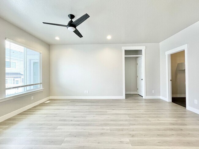 Building Photo - Gorgeous Lehi Home at The Exchange!