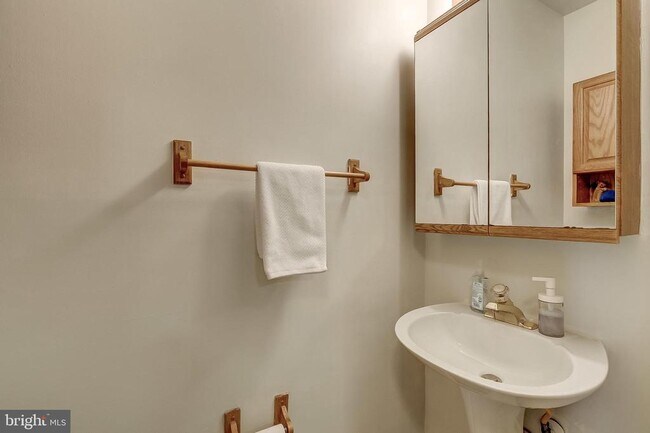 Building Photo - 14431 St Germain Dr