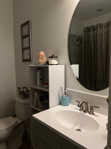 Building Photo - 3217 Moorings Dr S