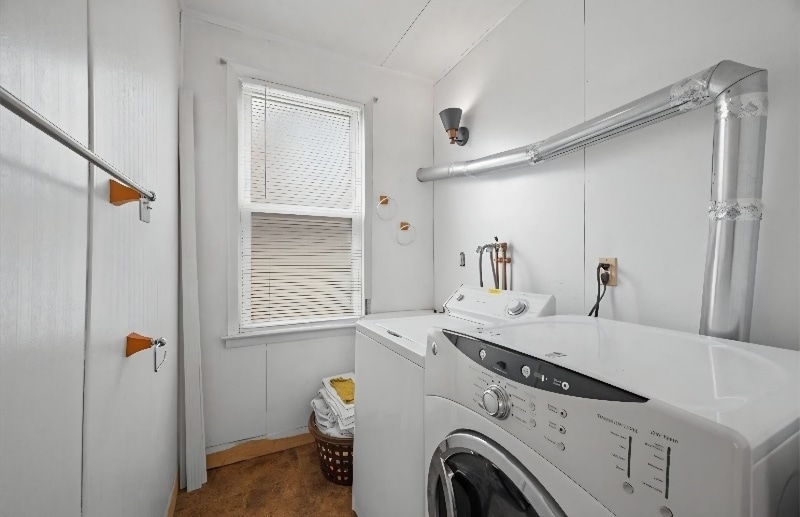 Building Photo - 59 Maytide St