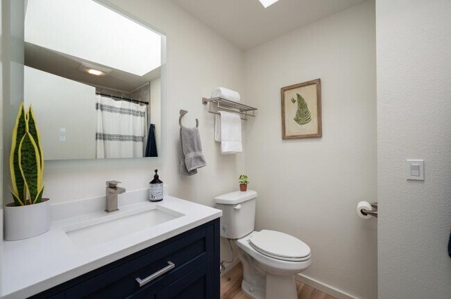 Upstairs Hallway Bathroom - Tile Shower & Bath - 2433 Crestline St