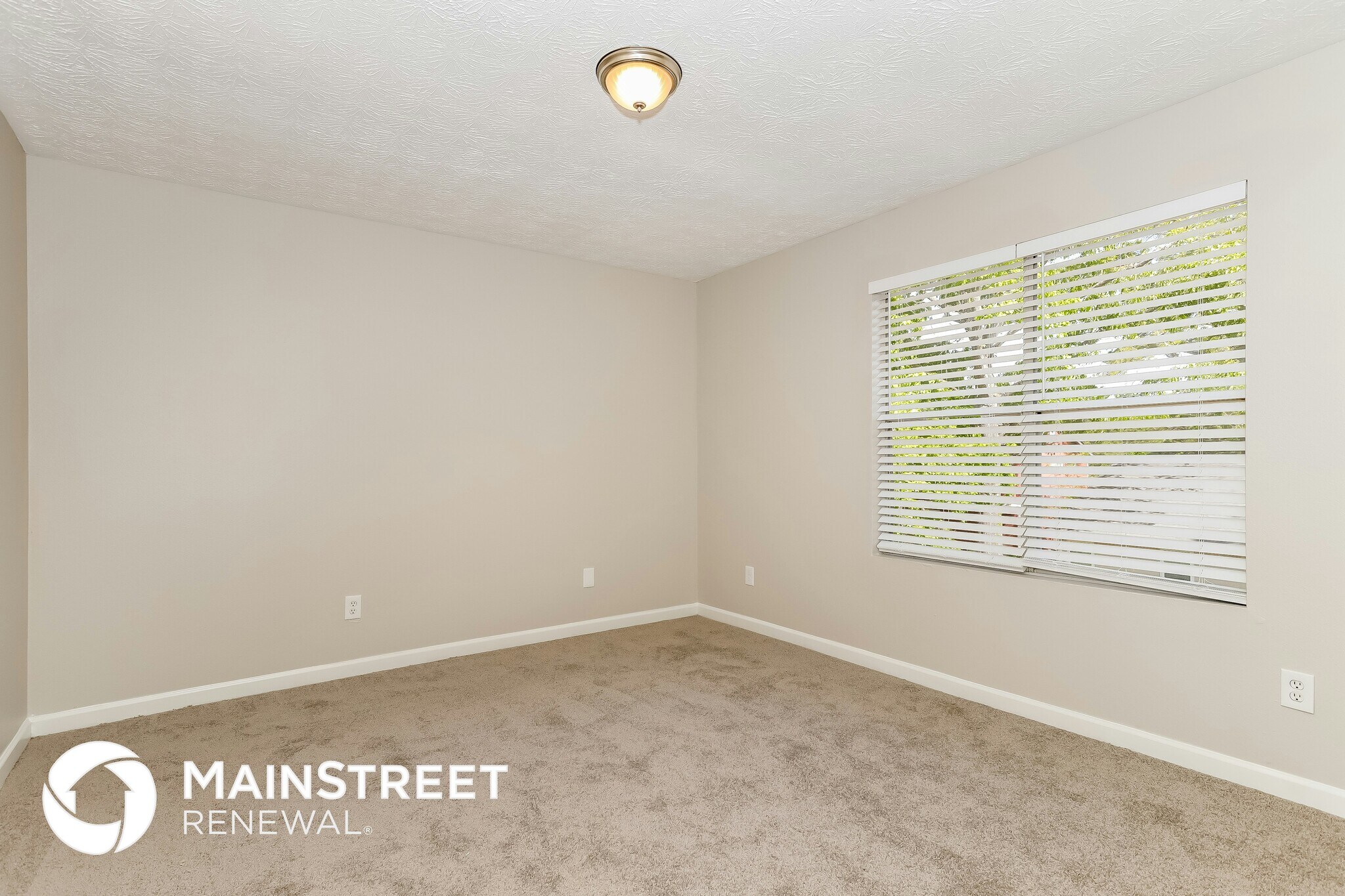 Building Photo - 5541 Panola Pl