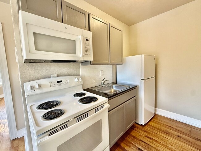 Building Photo - The Nelle