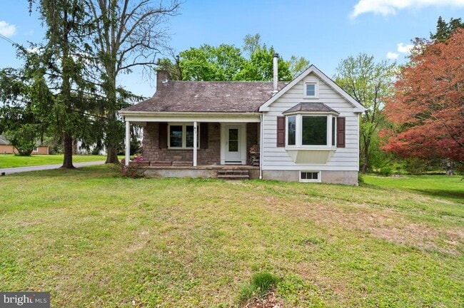 Building Photo - 170 Iron Hill Rd