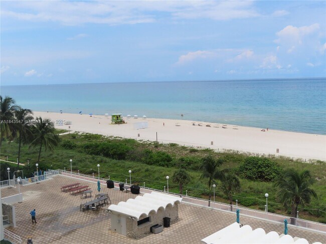 Building Photo - 5701 Collins Ave