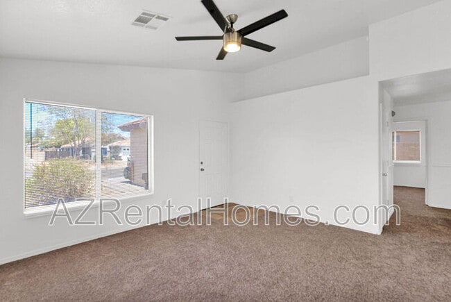 Building Photo - 987 E Santa Cruz Ln