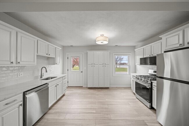 Building Photo - 1 Salem St