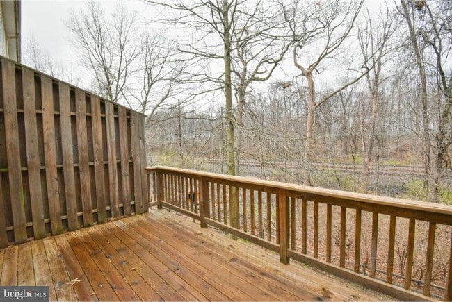 Building Photo - 139 Birchwood Dr
