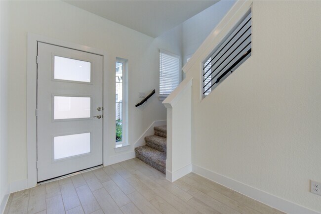 Building Photo - 7630 Meadow Mouse Ln