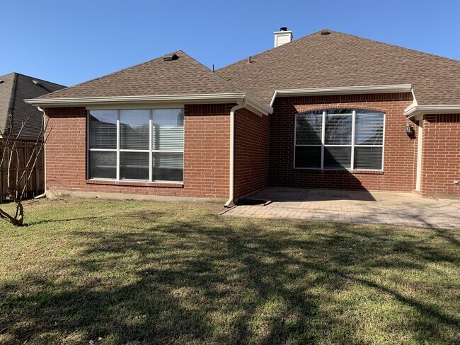 Building Photo - 3626 English Oak Dr