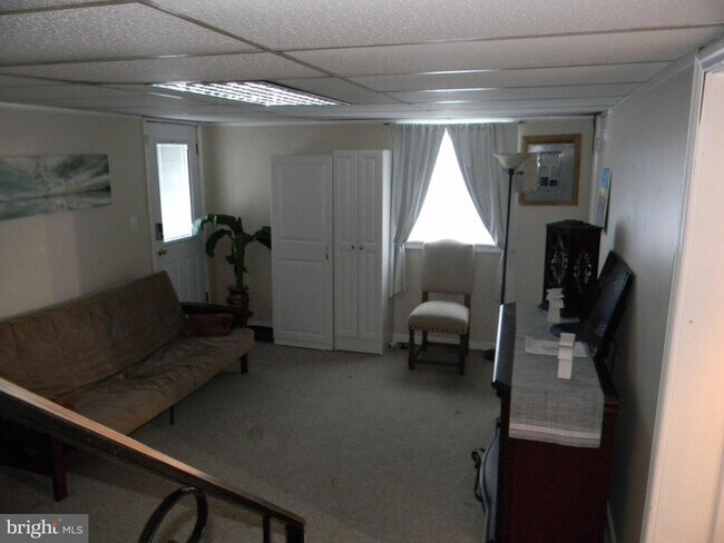 Building Photo - 3536 Lynne Dr