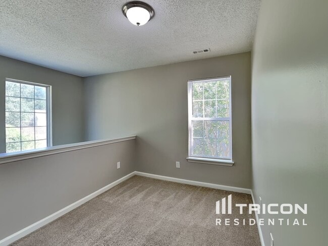 Building Photo - 1730 Colin Creek Ln