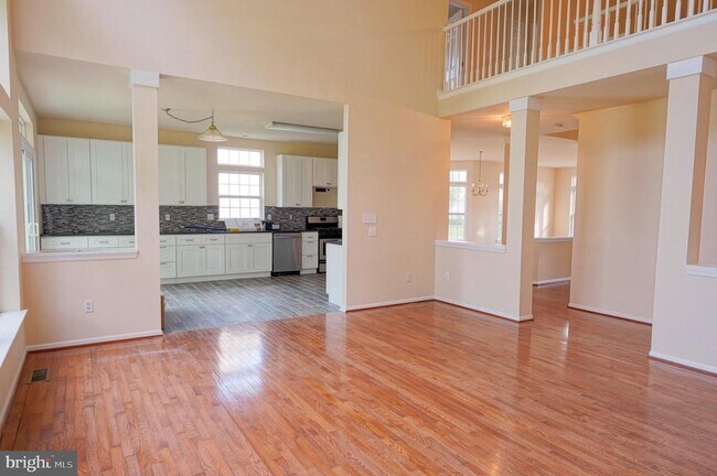 Building Photo - 106 Europa Blvd