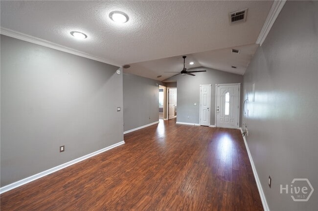 Building Photo - 170 Willow Oak Dr