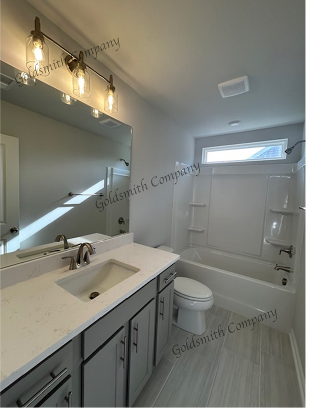 Building Photo - 111 Gervais Cir