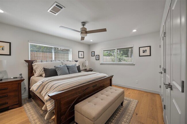 Building Photo - 1615 Maux Dr