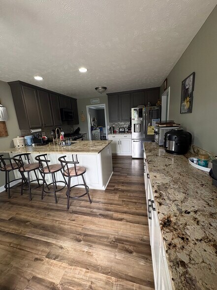 Building Photo - 36 Teak Wood Ct