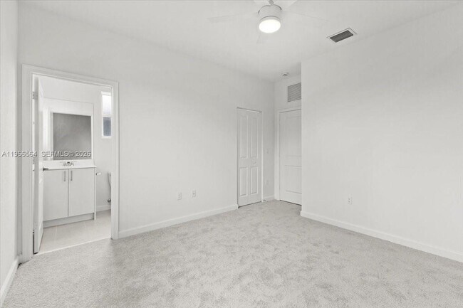 Building Photo - 35779 SW 178th Ct