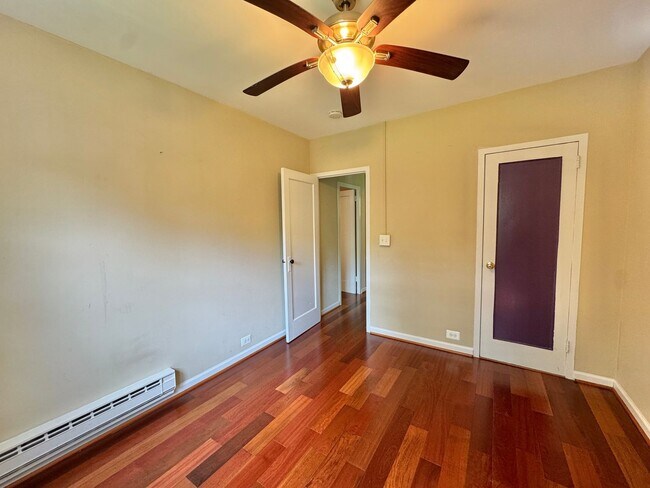 Building Photo - ALEXANDRIA - CLOSE TO PENTAGON - 5 MIN WAL...