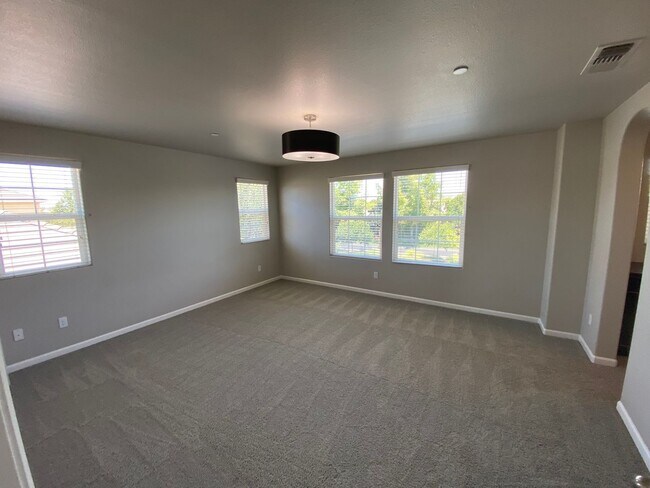 Building Photo - 3461 Alcove Way