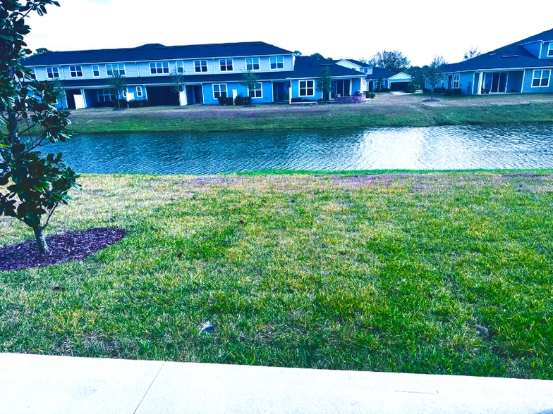 Building Photo - 169 Silver Myrtle Ct