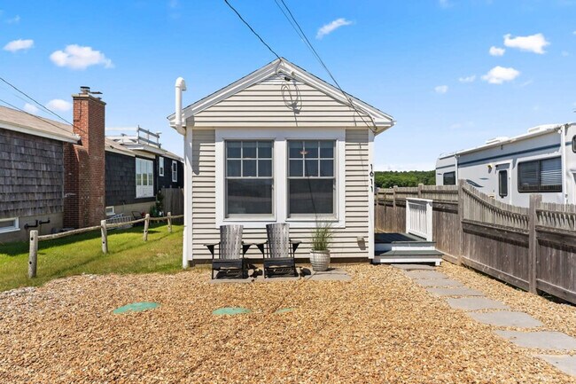 Building Photo - 1611 NH-1A