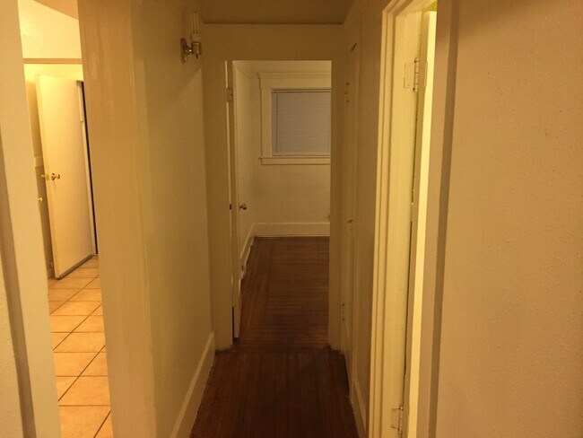 Building Photo - 5440 Trask St