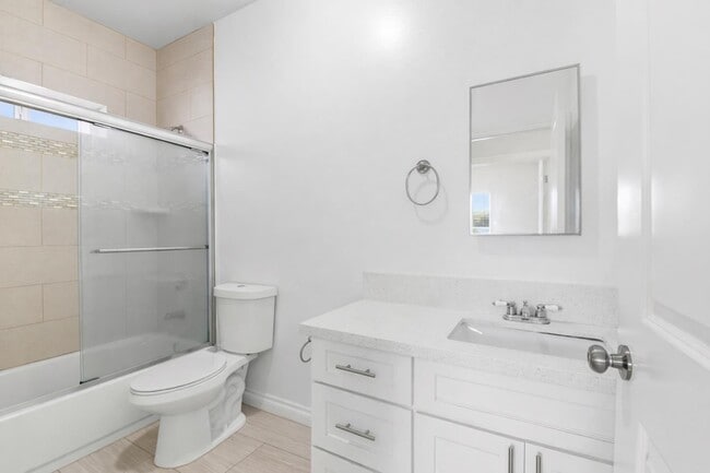 Building Photo - 6016 Fair Ave