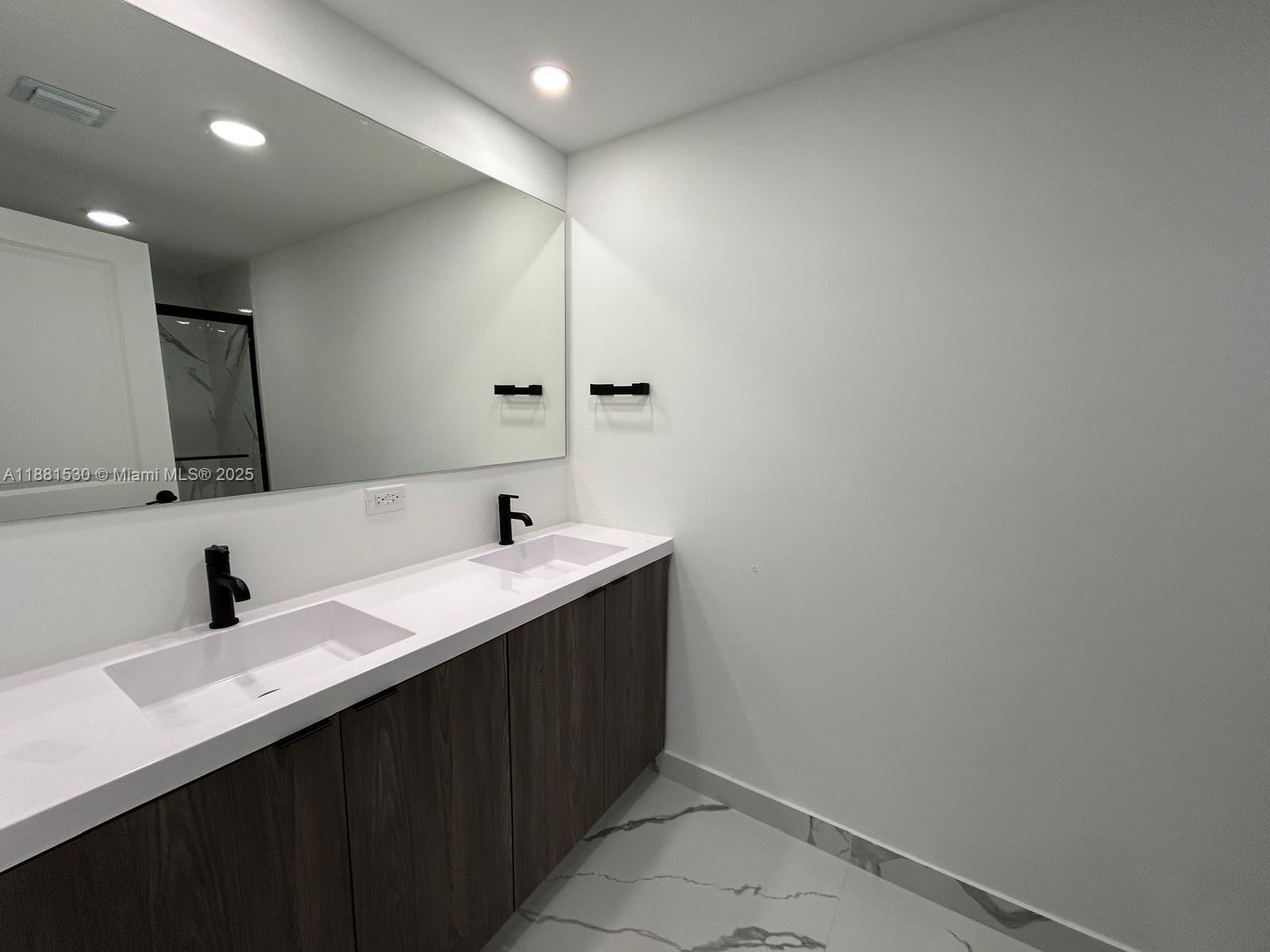 Building Photo - 14608 SW 261st Ter