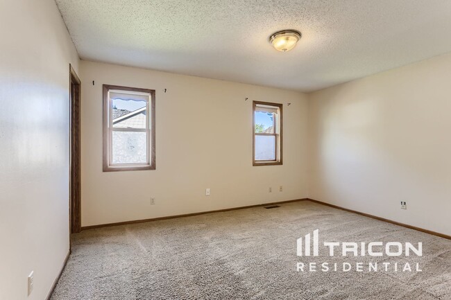 Building Photo - 14358 Bluebird St NW