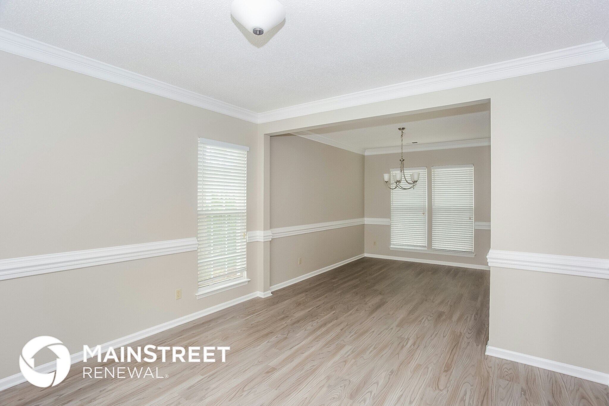 Building Photo - 2604 Yarrow Rd