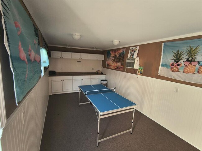 Building Photo - 177 Ryberry Dr