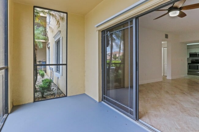 Building Photo - 3019 Alcazar Pl