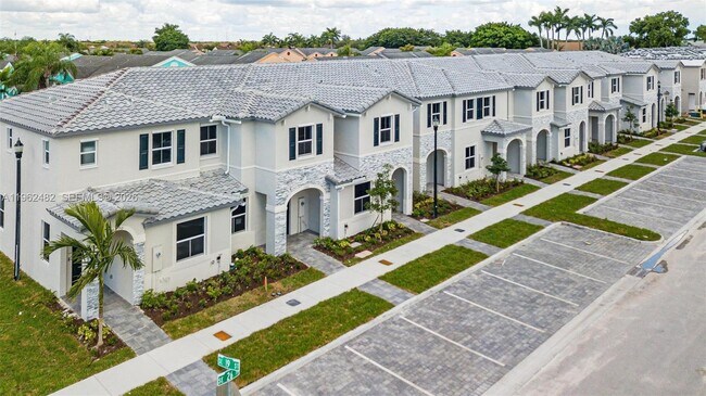 Building Photo - 1870 SE 26th Ter