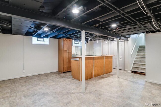 Building Photo - 3426 Chester Rd