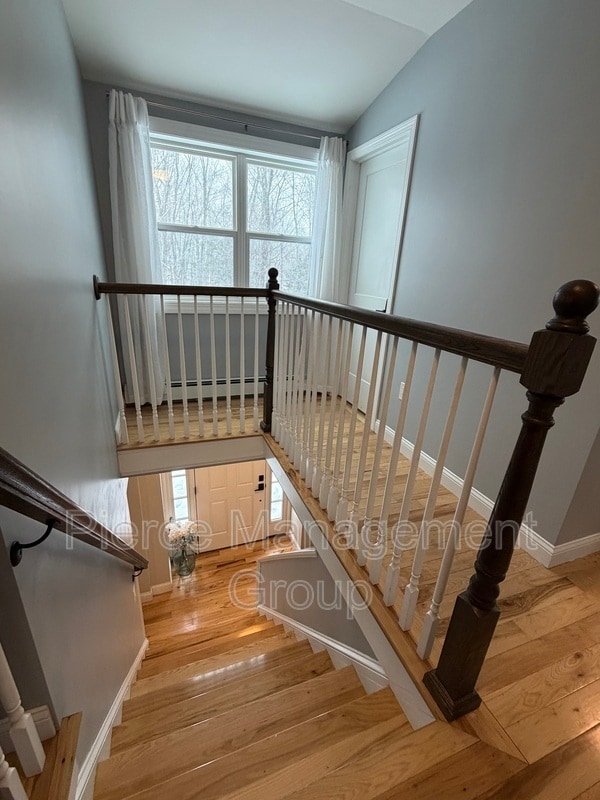 Building Photo - 395 Critchett Rd