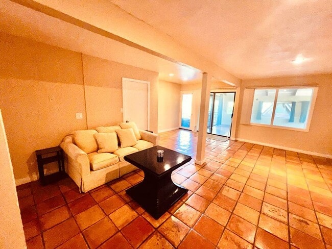 Building Photo - Spacious Haiku Home w/ Pool, Hot Tub, Lofts, Lanais, Ocean & Jungle Views