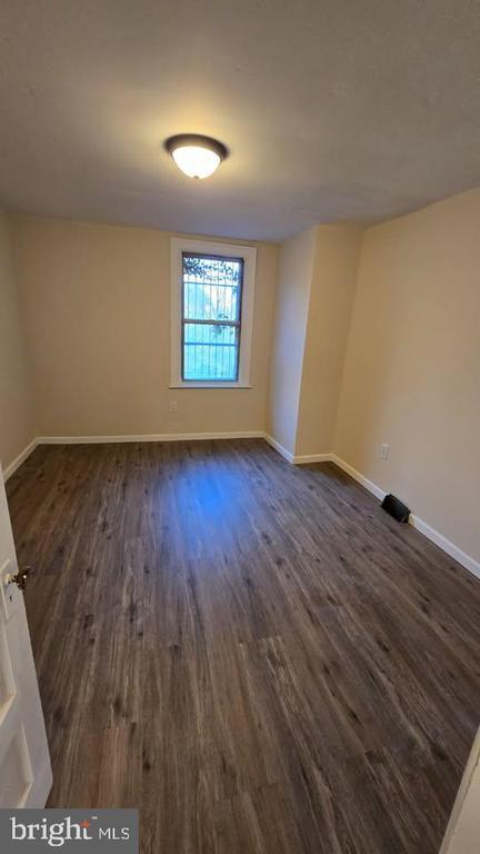 Building Photo - 1515 N 60th St